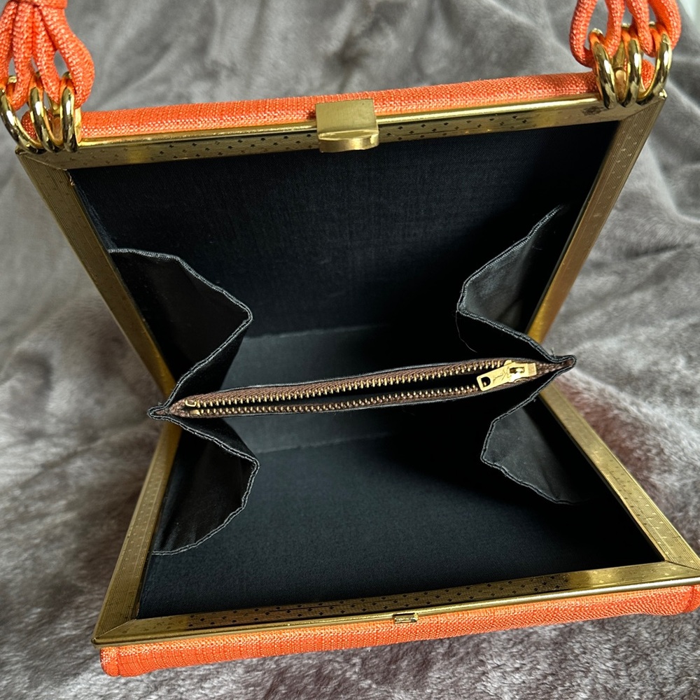 Vintage 1960s Orange Frame Handbag - Picture 5 of 7